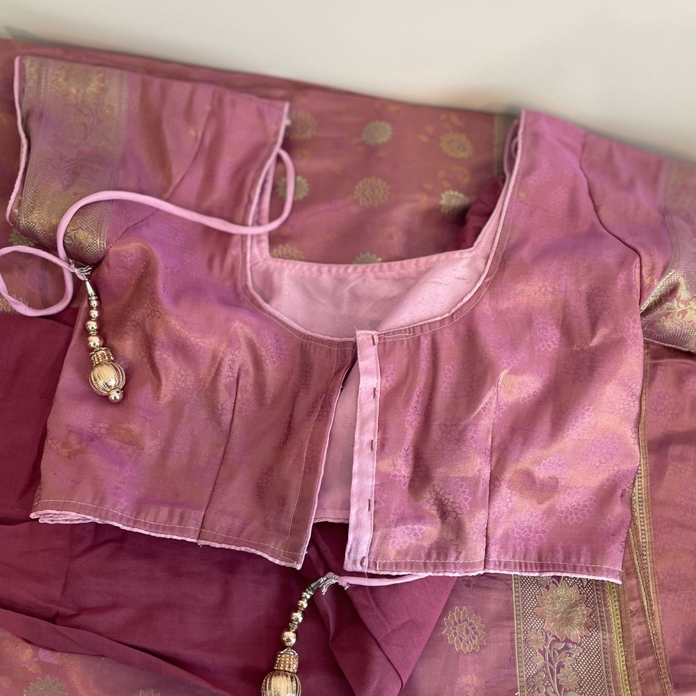 Gorgeous Silk Sari - Orchid/ gold